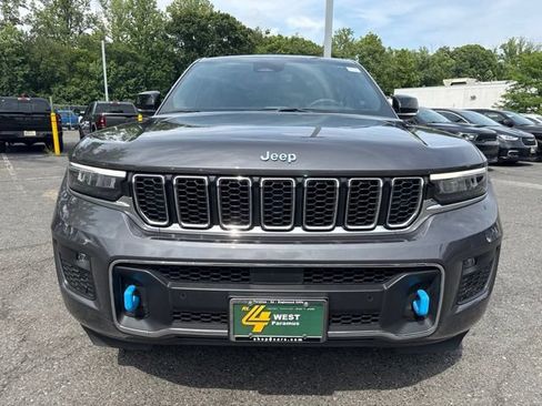Used 2024 Jeep Grand Cherokee Overland w/ Trailer Tow Package AWD/4WD image 2