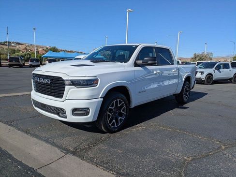 Used 2025 RAM 1500 Laramie w/ Sport Appearance Package AWD/4WD image 8