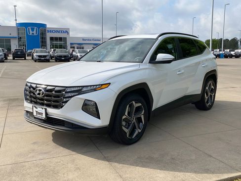 Used 2023 Hyundai Tucson SEL w/ Convenience Package image 3