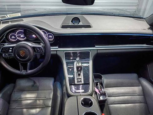 Used 2018 Porsche Panamera w/ Premium Package Plus image 21