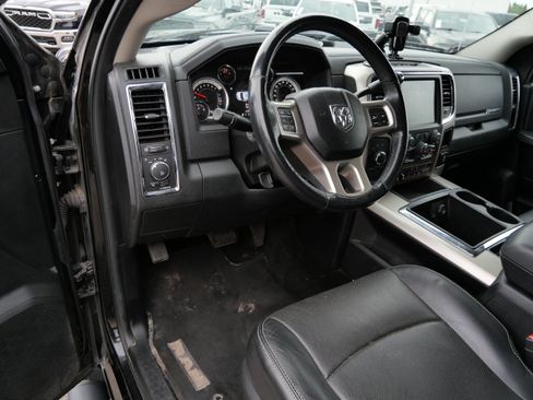 Used 2015 RAM 3500 Laramie w/ Black Appearance Group AWD/4WD image 18