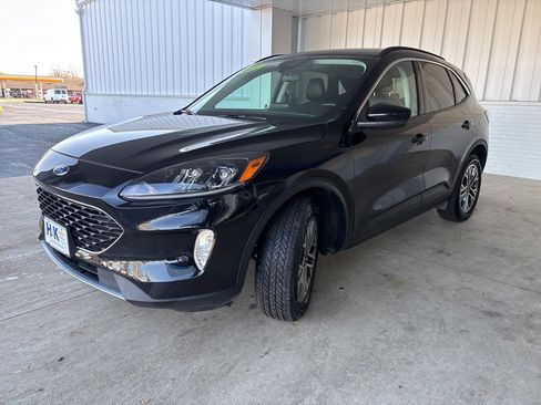 Used 2021 Ford Escape SEL image 3