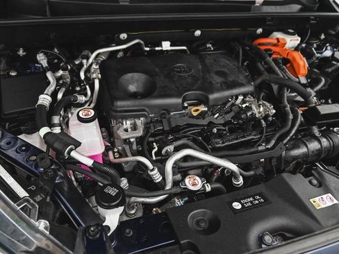 Used 2022 Toyota RAV4 XSE w/ Premium Package image 37