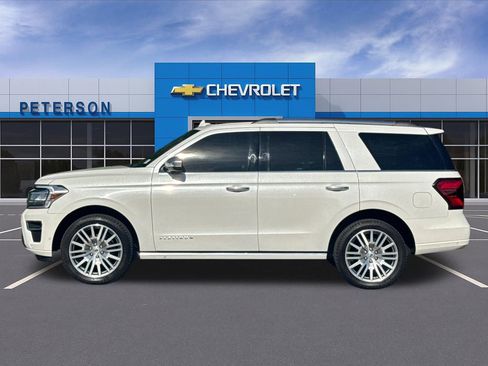 Used 2024 Ford Expedition Platinum AWD/4WD image 7