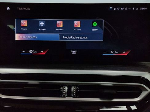 Used 2023 BMW 330i Sedan w/ Premium Package image 21