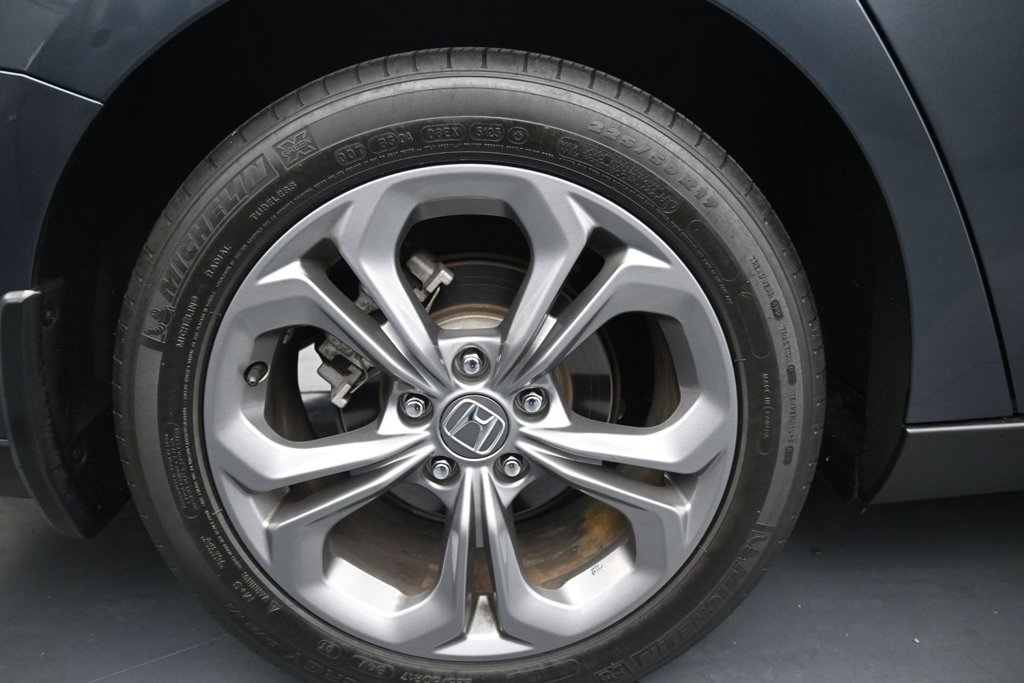 Used 2024 Honda Accord EX image 10