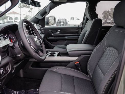 New 2026 RAM 1500 4x4 Crew Cab image 21