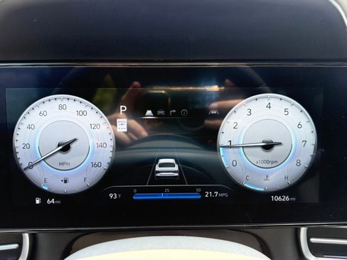 Used 2025 Hyundai Elantra SEL w/ Cargo Package FWD image 14