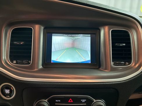 Used 2022 Dodge Charger SXT image 17