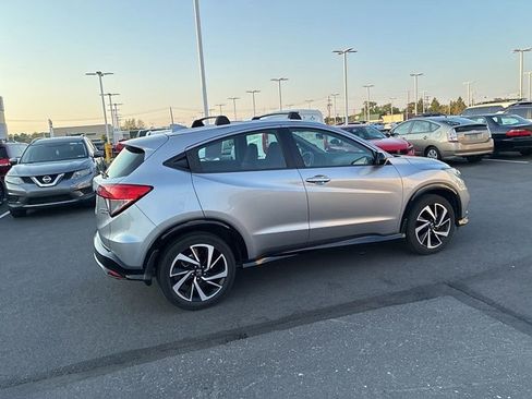Used 2019 Honda HR-V Sport image 7