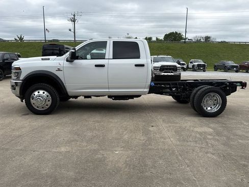New 2026 RAM 4500 Tradesman AWD/4WD image 9