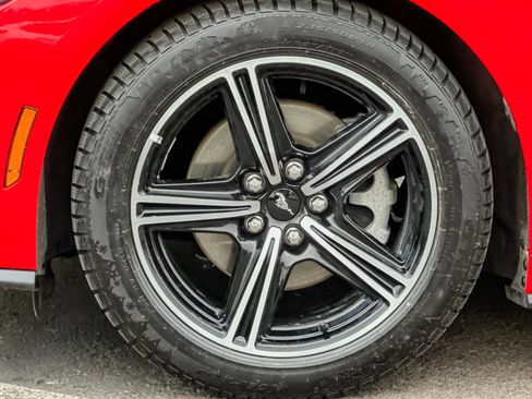 Used 2025 Ford Mustang Premium RWD image 25