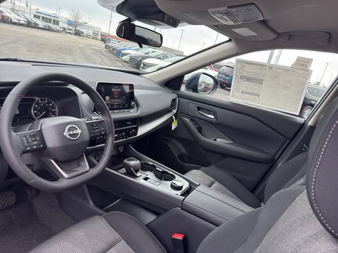 New 2026 Nissan Rogue SV AWD/4WD image 25