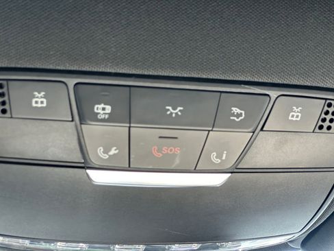 Used 2017 Mercedes-Benz E 300 4MATIC image 19