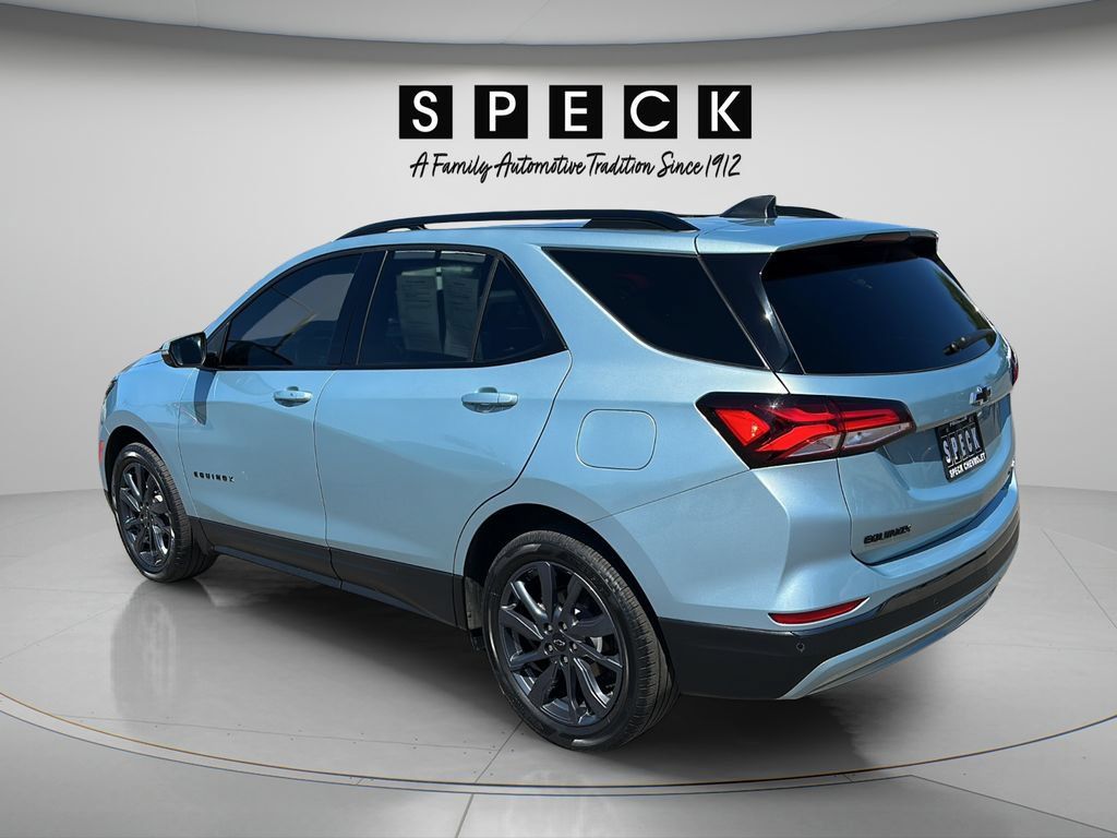 Used 2022 Chevrolet Equinox RS w/ RS Leather Package AWD/4WD image 3