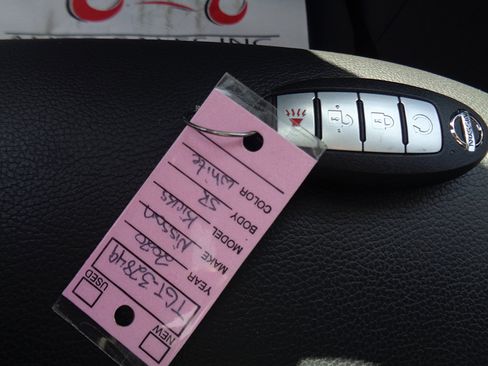 Used 2020 Nissan Kicks SR w/ SR Premium Package image 17