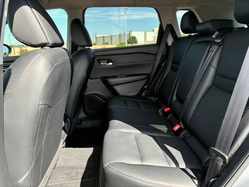 Certified 2024 Nissan Rogue SL FWD image 14
