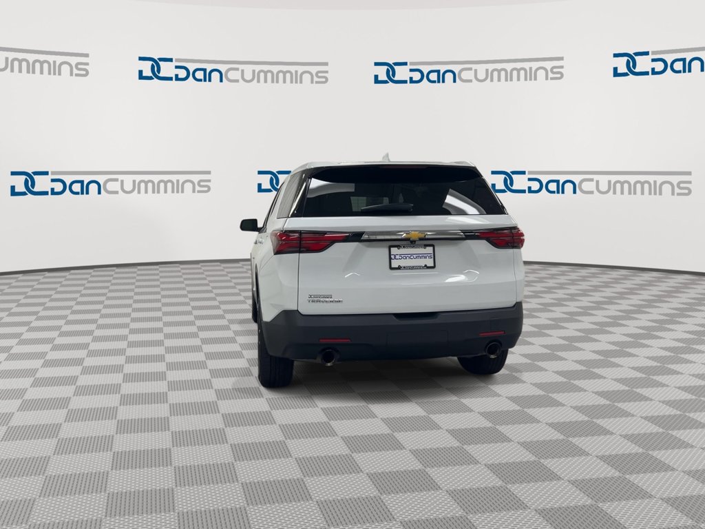 Used 2023 Chevrolet Traverse LS FWD image 7