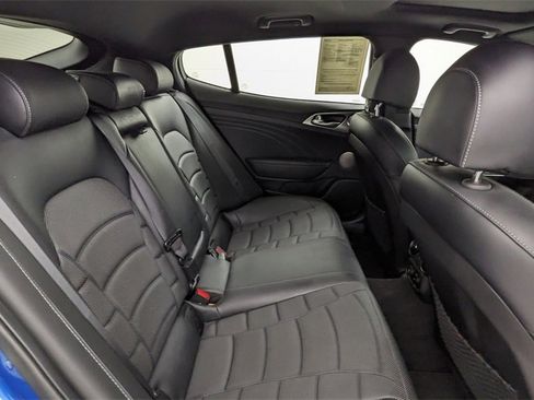 Used 2023 Kia Stinger GT2 image 37