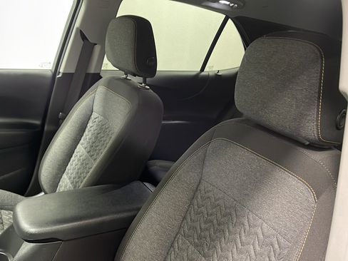 Used 2022 Chevrolet Equinox LT FWD image 9