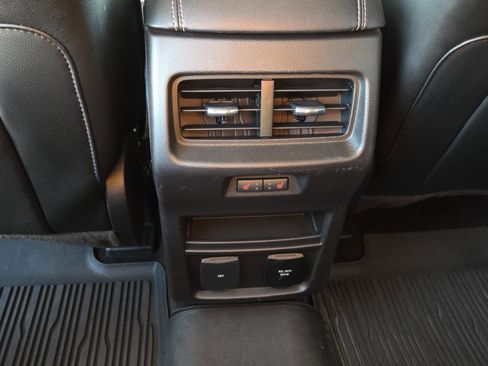 Used 2018 Ford Edge Titanium w/ Equipment Group 301A image 15