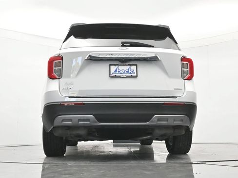 Used 2020 Ford Explorer XLT w/ Equipment Group 202A RWD image 41