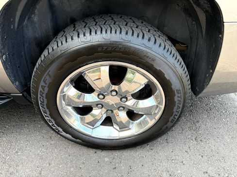 Used 2008 Chevrolet Suburban LTZ w/ LTZ Preferred Equipment Group image 37