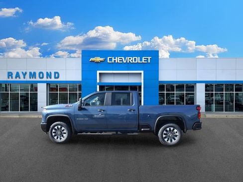 New 2026 Chevrolet Silverado 2500 Custom w/ Custom Value Package AWD/4WD image 7