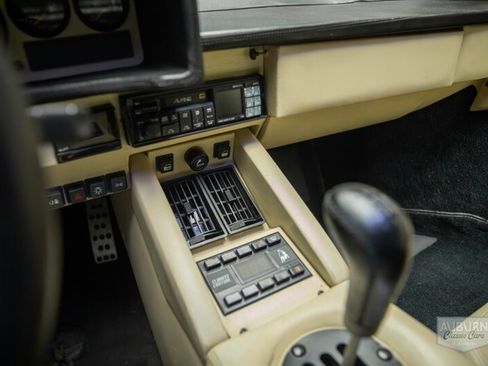 Used 1989 Lamborghini Countach Coupe RWD image 14