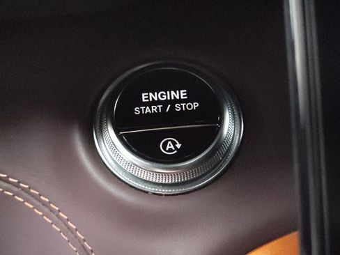 Used 2024 Mercedes-Benz SL 63 AMG 4MATIC w/ Loaded Compartment Package image 17