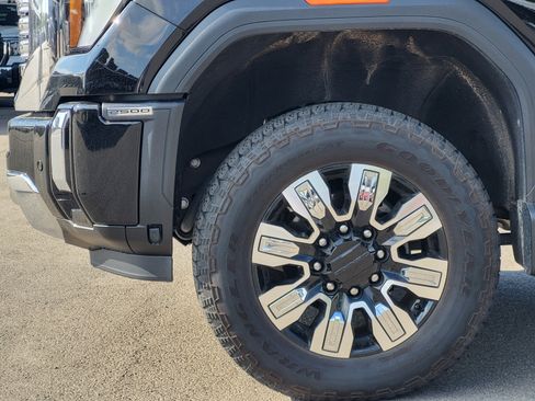 Used 2024 GMC Sierra 2500 Denali w/ Denali Reserve Package AWD/4WD image 9