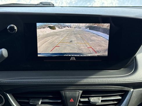 Used 2024 Buick Encore GX Sport Touring image 10