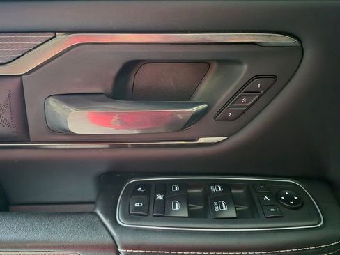 Used 2021 RAM 1500 Limited AWD/4WD image 16