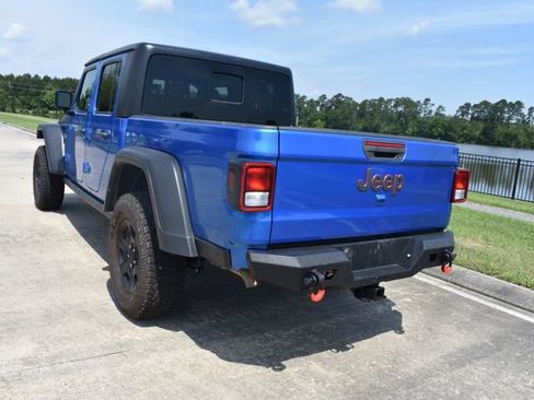 Used 2022 Jeep Gladiator Mojave w/ Trailer Tow Package AWD/4WD image 8