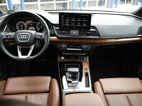 Used 2023 Audi Q5 e Premium Plus image 27