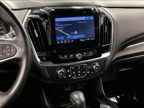 Used 2023 Chevrolet Traverse RS AWD/4WD image 7