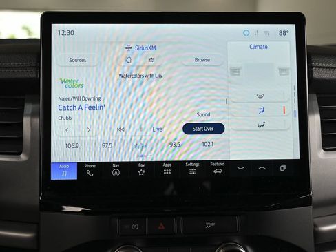 Used 2024 Ford Expedition XLT RWD image 24