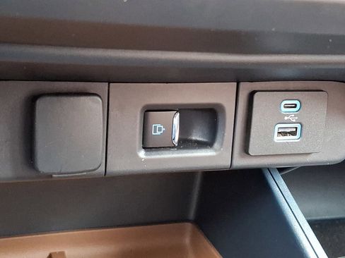 Used 2023 Ford Maverick Lariat w/ Lariat Luxury Package image 25