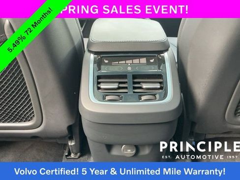 Certified 2024 Volvo XC90 B5 Plus AWD/4WD image 37