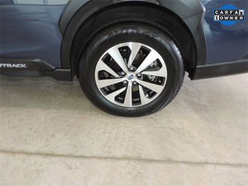 Used 2024 Subaru Outback Premium image 13