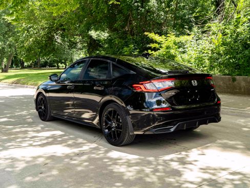 Used 2025 Honda Civic Sport image 7