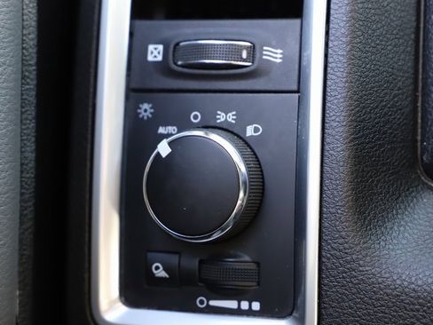 Used 2024 RAM 1500 Classic SLT image 32