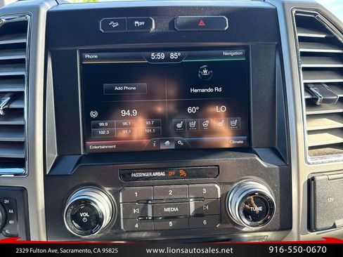 Used 2015 Ford F150 Lariat w/ Equipment Group 502A Luxury AWD/4WD image 31