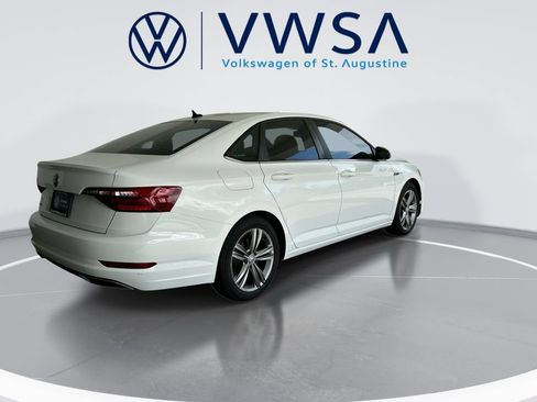 Certified 2021 Volkswagen Jetta R-Line w/ R-Line Cold Weather Package FWD image 7