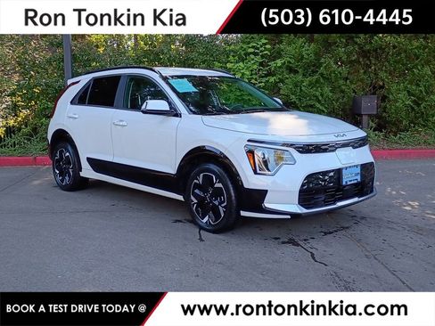 Used 2024 Kia Niro Wind w/ Wind Preserve Package FWD image 1
