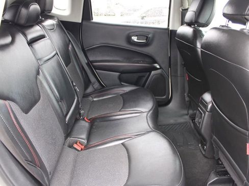 Used 2019 Jeep Compass Trailhawk image 23