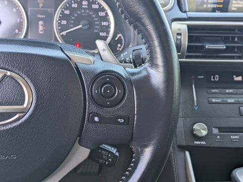 Used 2016 Lexus IS 200t RWD image 21