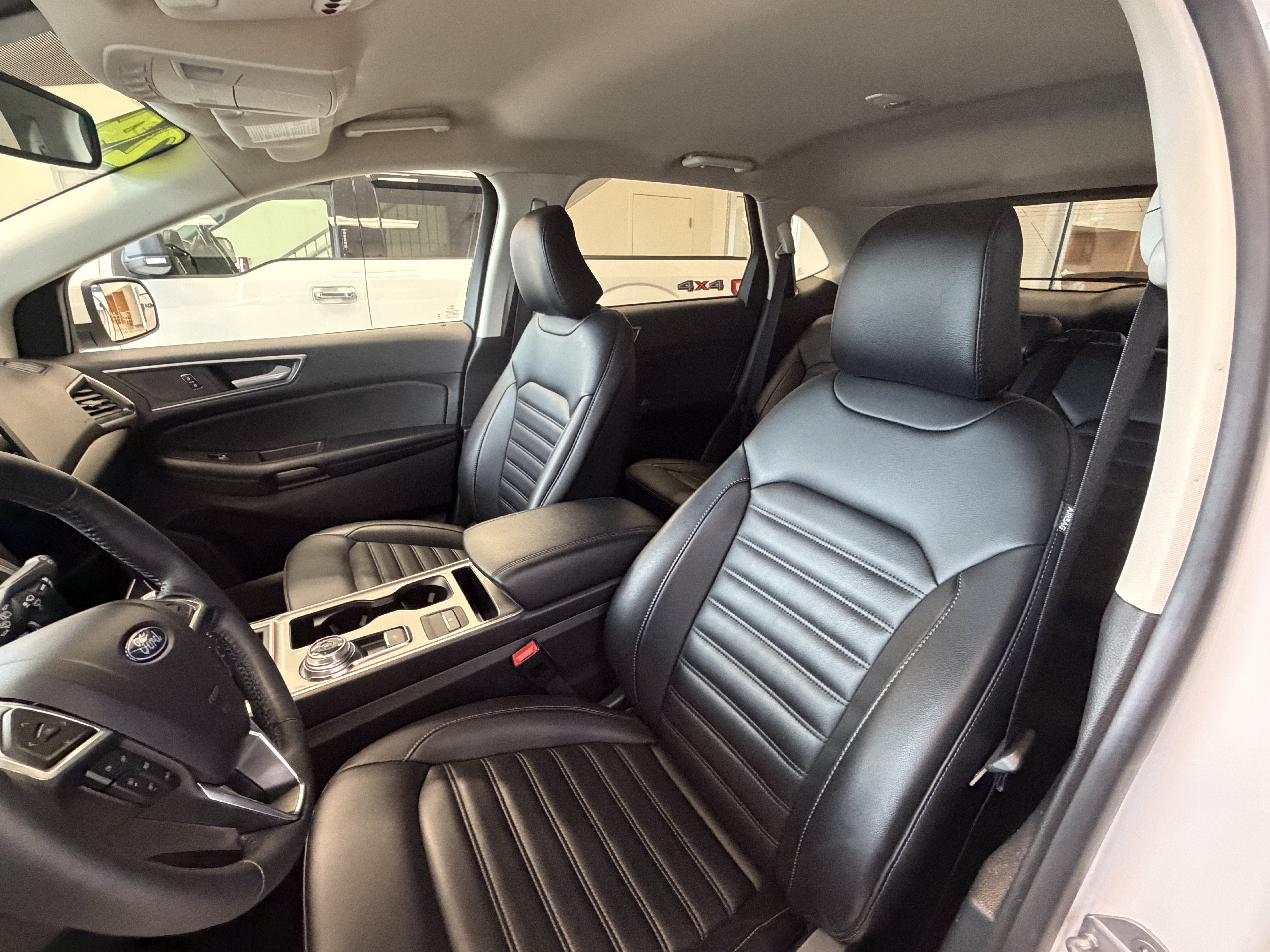 Used 2024 Ford Edge SEL w/ Convenience Package AWD/4WD image 11