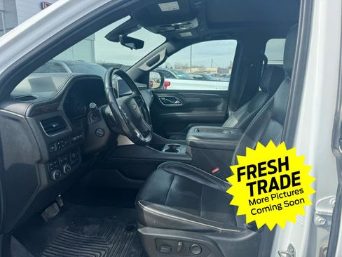 Used 2021 Chevrolet Suburban Premier w/ Premium Package image 9