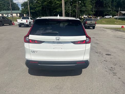 Used 2024 Honda CR-V EX-L image 4